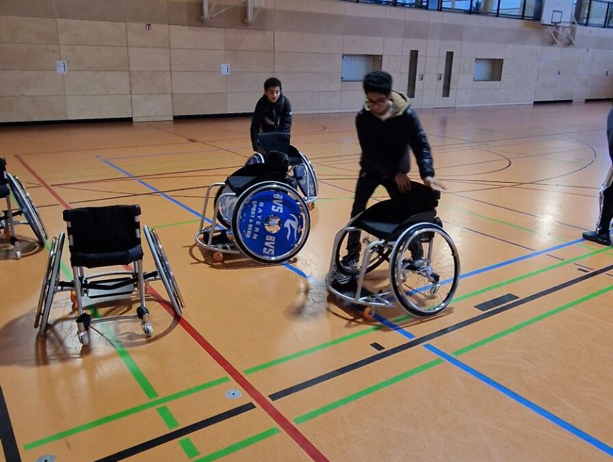 Rollstuhlbasketball macht Schule – unsere Schulpatin Svenja Mayer macht´s möglich – gefördert durch das Sozialministerium