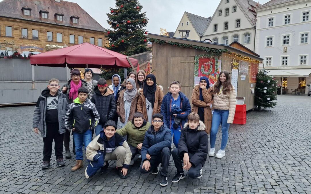 Kulturelle Bildung und Werteerziehung – Deutschklasse erlebt den Weihnachtsmarkt