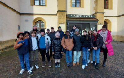 Theaterbesuch der Klasse D5/6 – wieder ein ereignisreicher und bereichender Tag