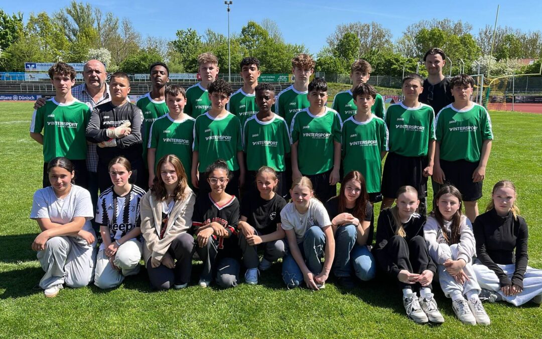 Unsere Fußballteams überzeugen beim Regionalentscheid der Mittelschulen